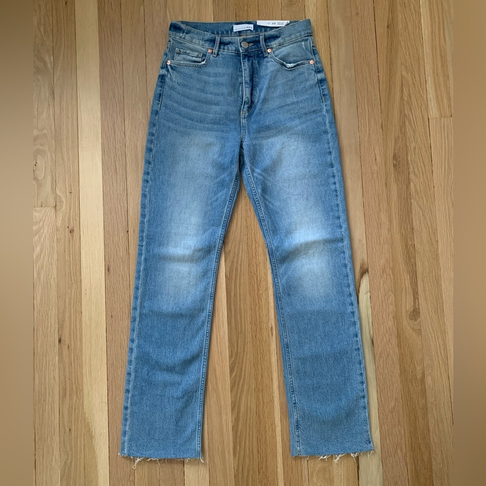 NWT LOFT High Waist Relaxed Straight Jeans